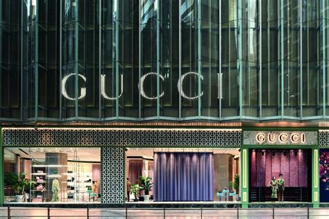 gucci landmark hong kong.